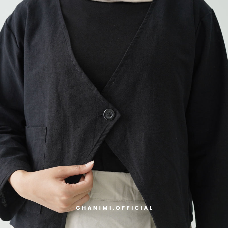 Qeela Outer