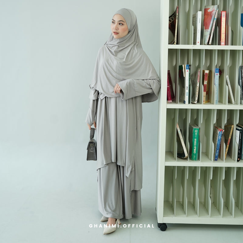 Fahira Abaya Oneset