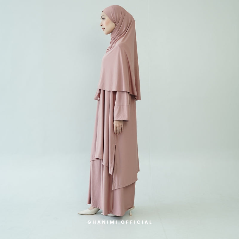 Fahira Abaya Oneset