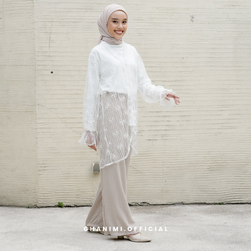 Ashila Tunik Broken White