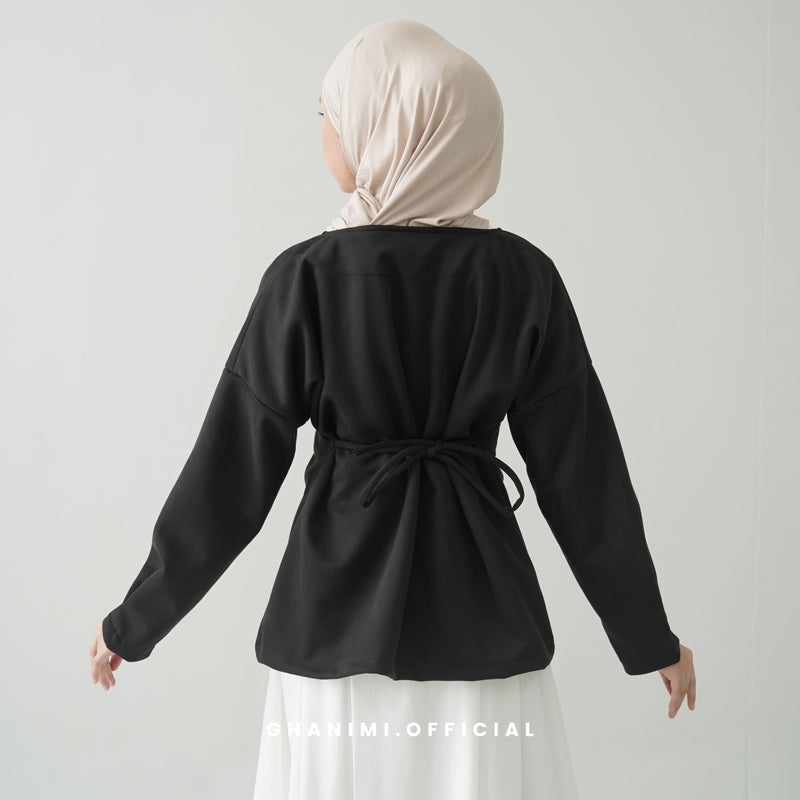 Myra Outer Black
