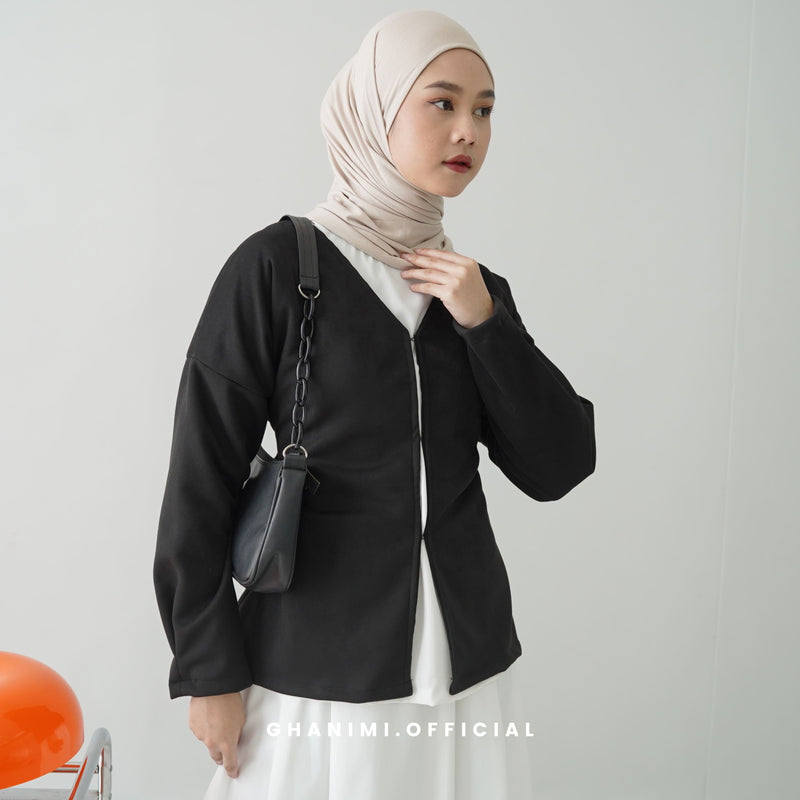 Myra Outer Black