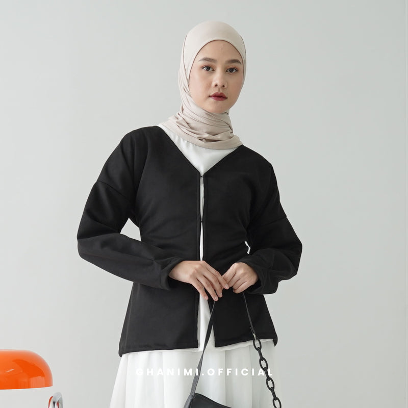 Myra Outer Black