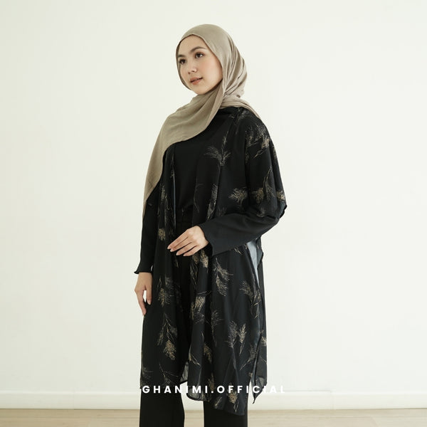 Alicia Outer