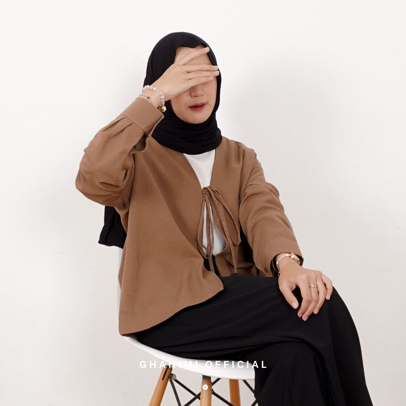 Lizzy Outer Mocca