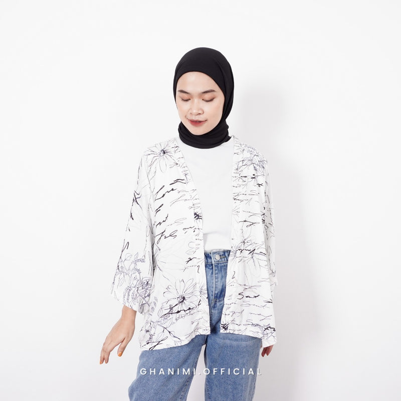 Giolla Outer Flower White