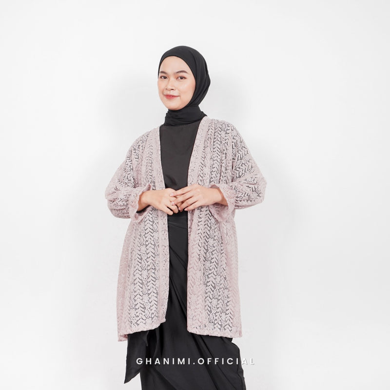 Sarah Lace Outer Nude